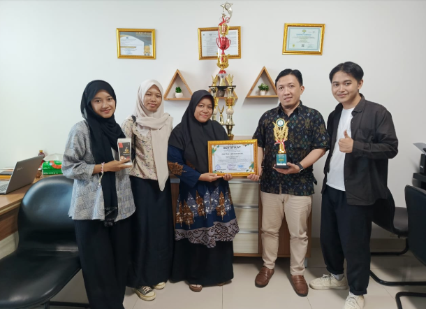 Mahasiswa Ekonomi Syariah FEBI UIN Banten Juara 2 Lomba Bussines Plan Sharia Banking Festival oleh Himpunan Mahasiswa Program Studi Perbankan Syariah